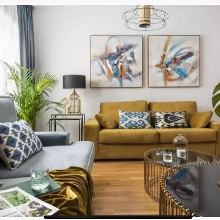 דירה Exclusivo Duplex Con Terraza En סביליה